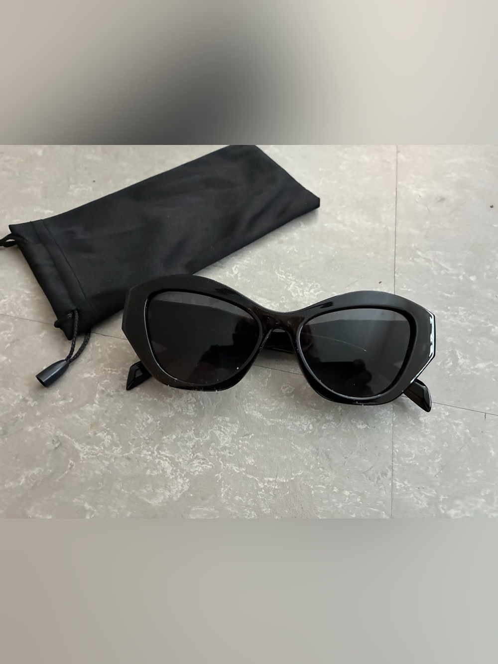 New Luxury Black Sunglasses - Picture 7 of 9